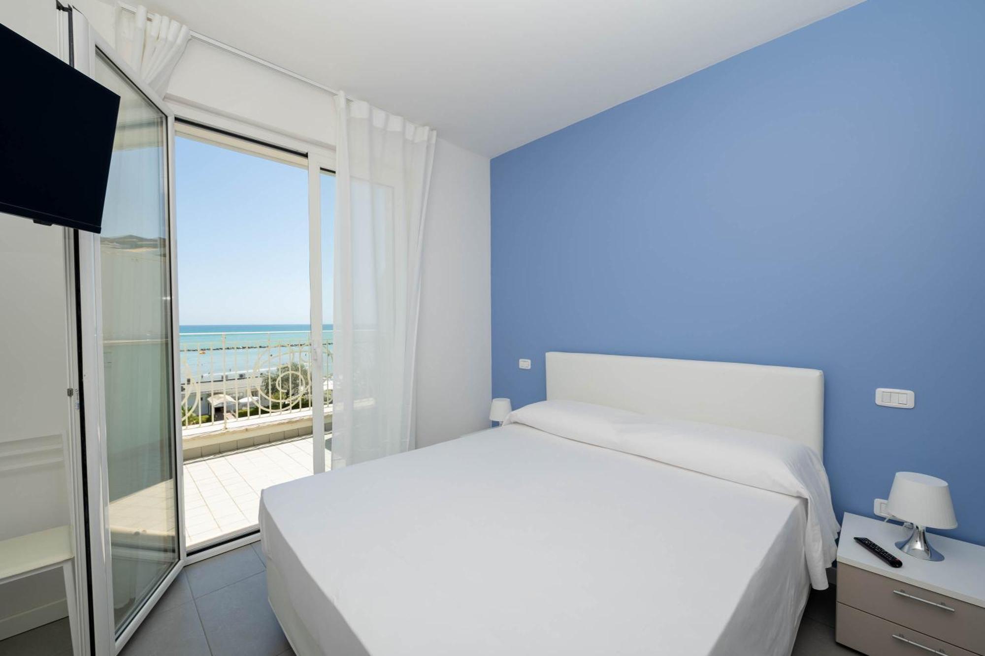 Altomare - Vibra Apartment Villa Rosa Di Martinsicuro ภายนอก รูปภาพ