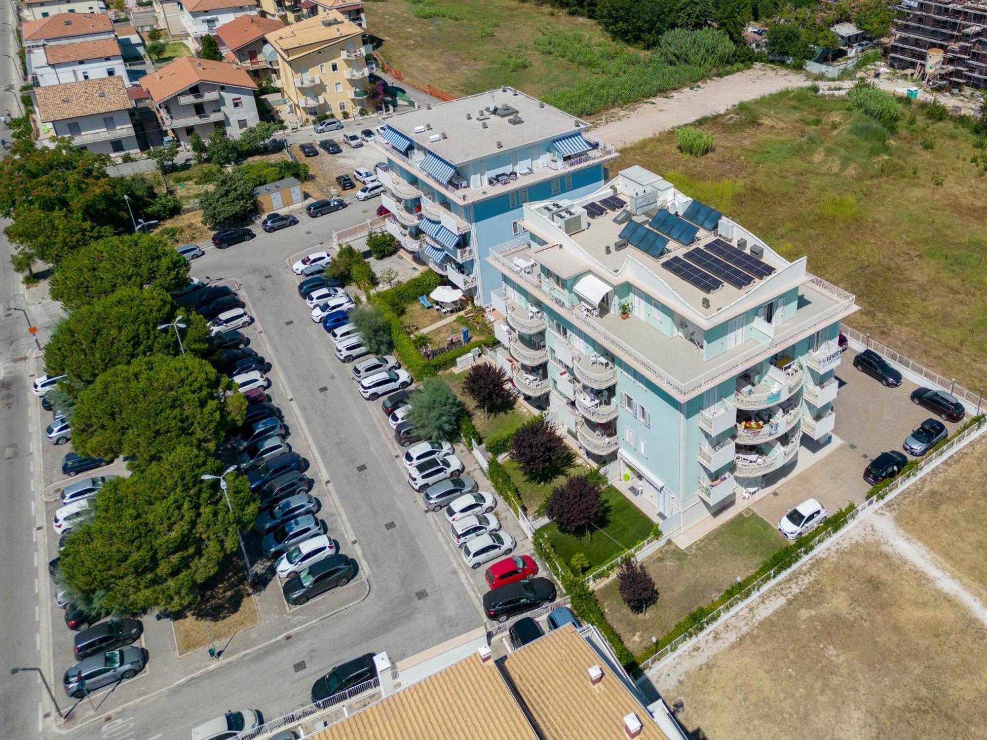 Altomare - Vibra Apartment Villa Rosa Di Martinsicuro ภายนอก รูปภาพ