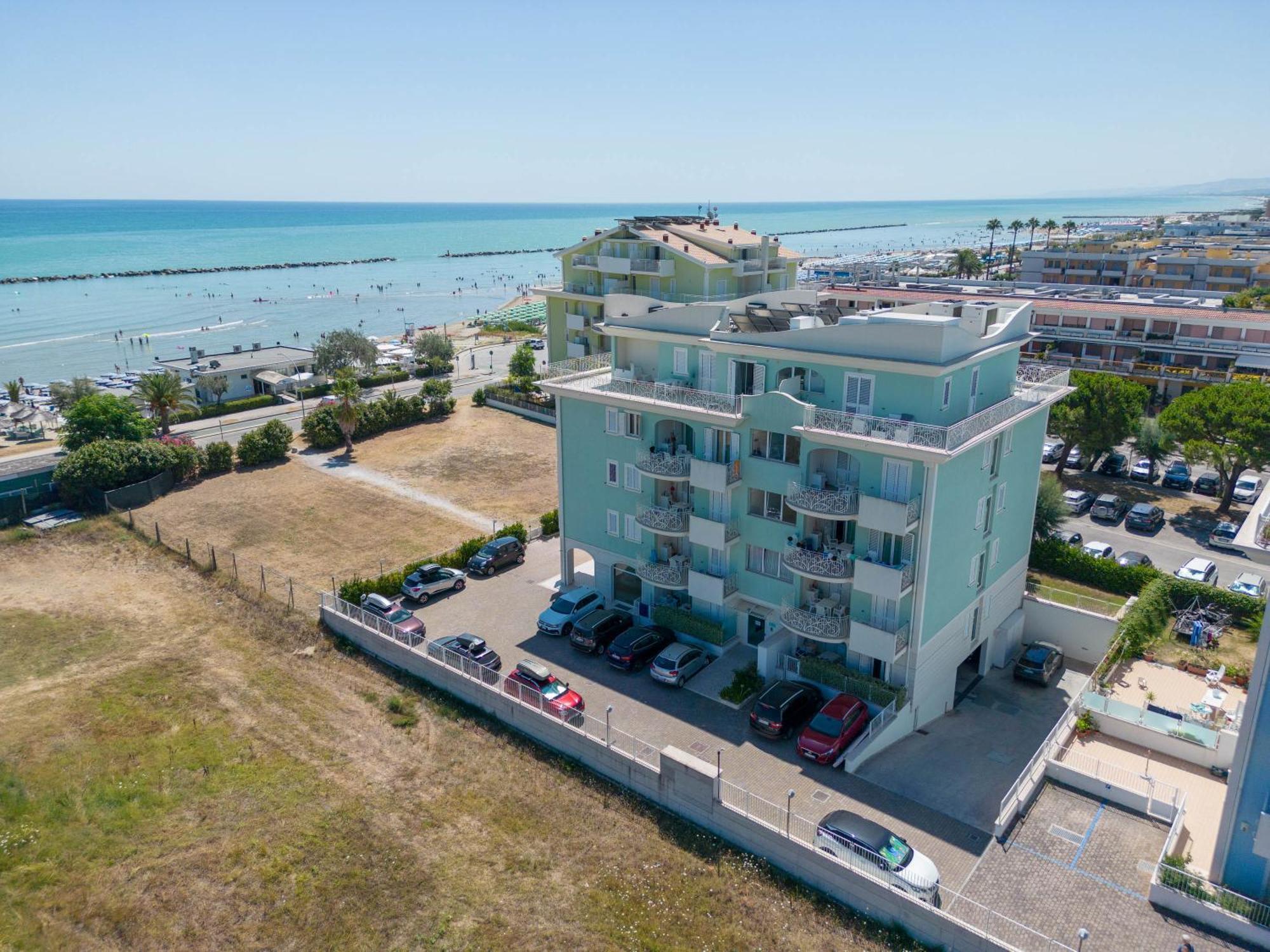 Altomare - Vibra Apartment Villa Rosa Di Martinsicuro ภายนอก รูปภาพ